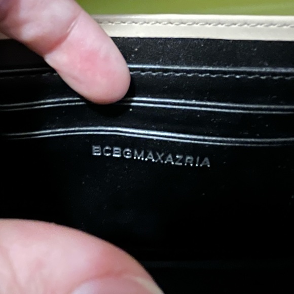 BCBGMaxAzria envelope style clutch - Picture 3 of 5